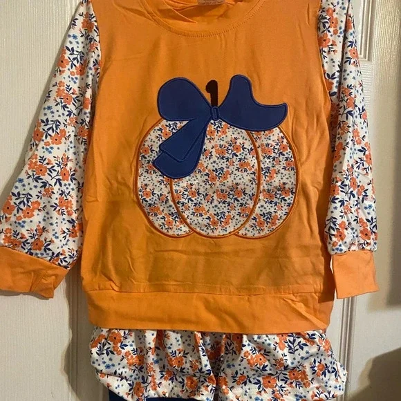 New Pumpkin Outfit - Picture 5 of 9